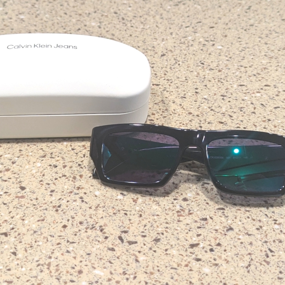 NWOT Calvin Klein Black and Blue Sunglasses